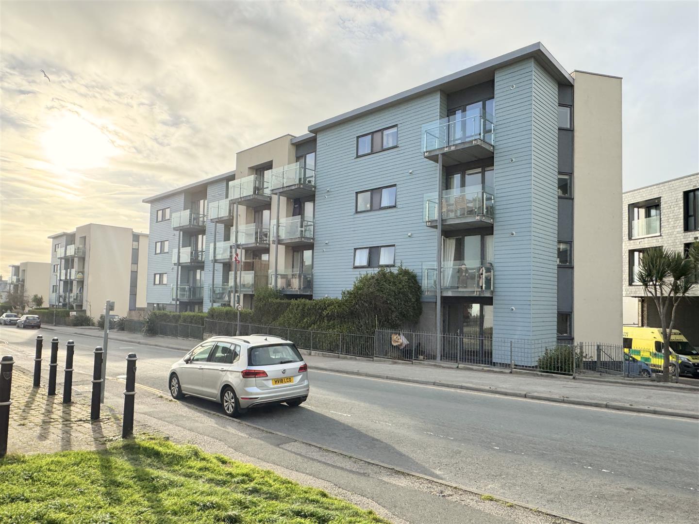 Tre Lowen, Pentire Crescent, Newquay